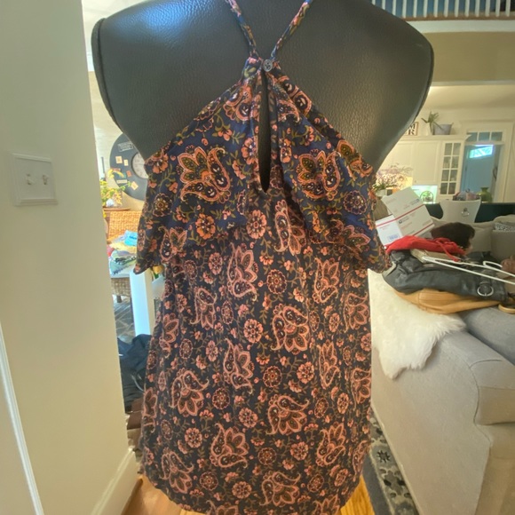 Halter Strap Floral Top - Picture 3 of 3